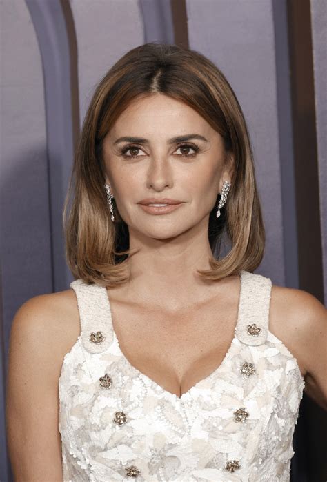 penelope cruz new hair.